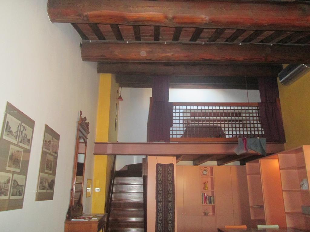 Casa Vacanze Mazzanti เวโรนา ภายนอก รูปภาพ