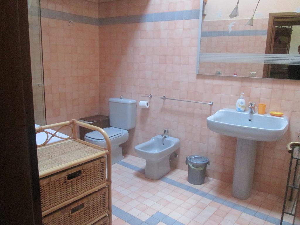 Casa Vacanze Mazzanti เวโรนา ภายนอก รูปภาพ